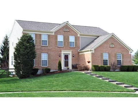 697 Regent Rd, Cincinnati, OH 45245 photo 1