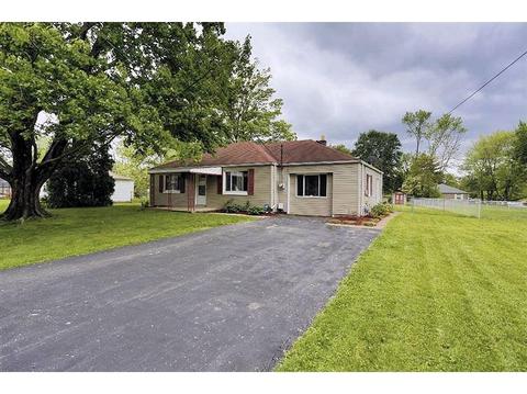 877 Stanlyn Dr, Cincinnati, OH 45245 photo 1