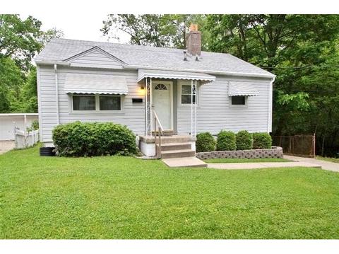 1826 Ashbrook Dr, Cincinnati, OH 45238 photo 1
