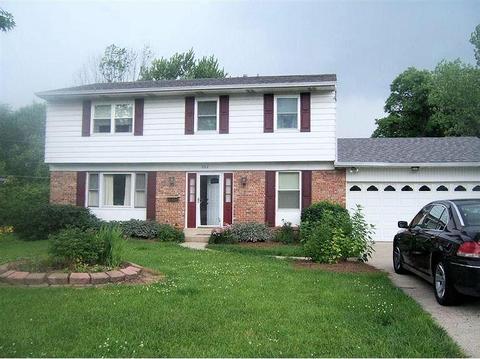1012 Ironstone Dr, Forest Park, OH 45240 photo 1