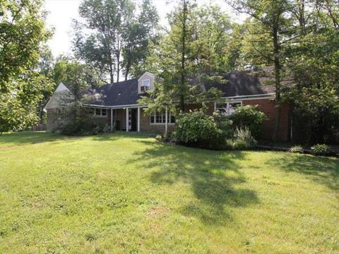 230 Hyde Park Dr, Hamilton, OH 45013 photo 1