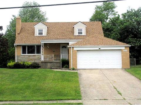 3032 Timberview Dr, Cincinnati, OH 45211 photo 1