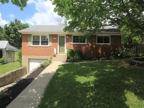 8820 Constance Ln, Cincinnati, OH 45231 photo 1
