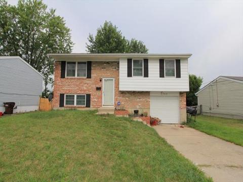 970 Harrogate Ct, Forest Park, OH 45240 photo 1