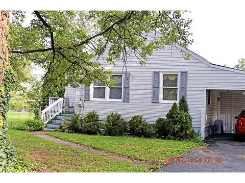 586 Hamblin Ln, Cincinnati, OH 45255 photo 1
