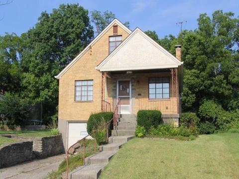 3911 Farrell Dr, Cincinnati, OH 45211 photo 1