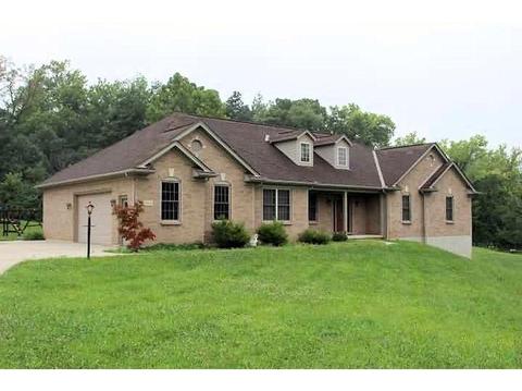 1884 Devils Backbone Rd, Cincinnati, OH 45233 photo 1
