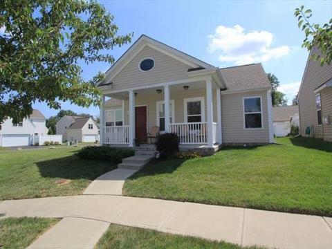 4151 Yorkshire Sq, Cincinnati, OH 45245 photo 1