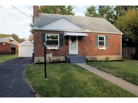 9371 Lark Ct, Blue Ash, OH 45242 photo 1