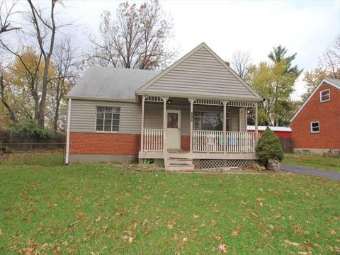894 Sarbrook Dr, Cincinnati, OH 45231 photo 1