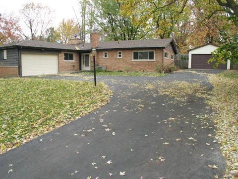 10010 Lakeside Dr, Cincinnati, OH 45231 photo 1