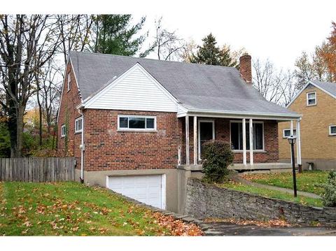 6581 Golfway Dr, Cincinnati, OH 45239 photo 1