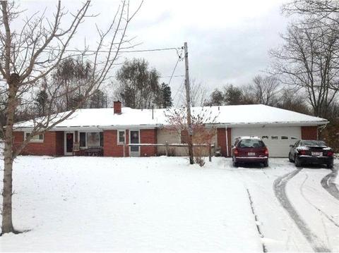 2242 Krucker Rd, Hamilton, OH 45013 photo 1