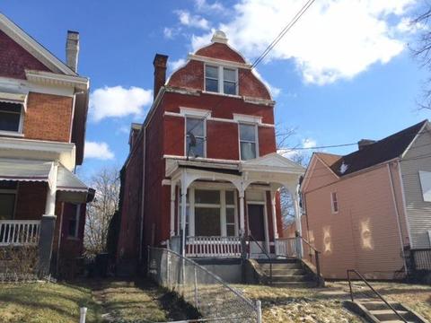 3318 Graydon Ave, Cincinnati, OH 45207 photo 1