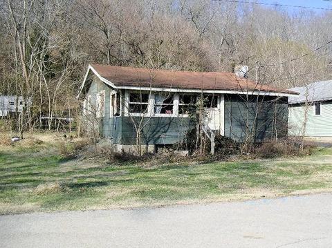 8507 Edgewater Dr, Maineville, OH 45039 photo 1