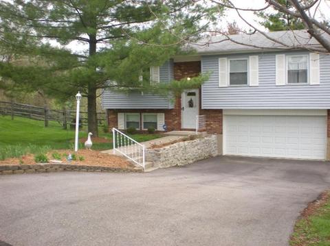 8983 Palomar Dr, Colerain Twp, OH 45251 photo 1