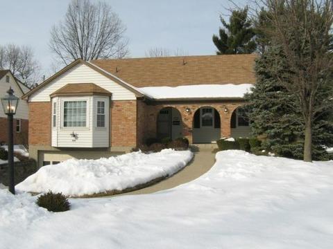 994 Springbrook Dr, Cincinnati, OH 45224 photo 1