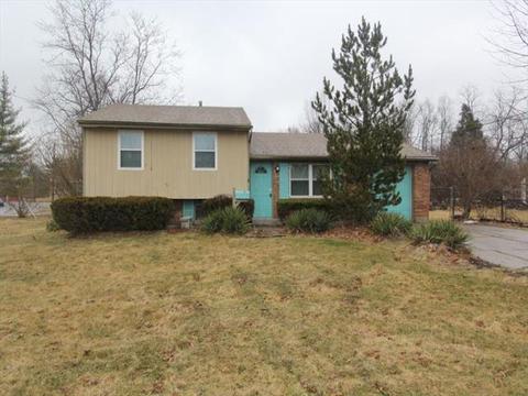 2284 Roxanna Dr, Cincinnati, OH 45231 photo 1