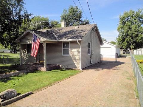 2483 Maple St, Overpeck, OH 45055 photo 1