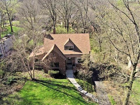 822 Dunore Rd, Cincinnati, OH 45220 photo 1