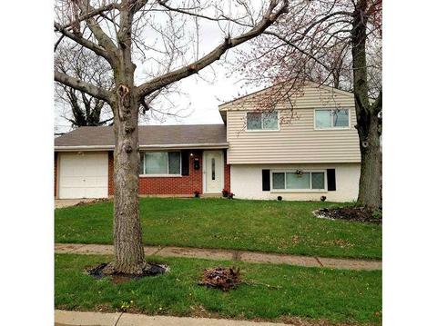 896 Gretna Ln, Forest Park, OH 45240 photo 1