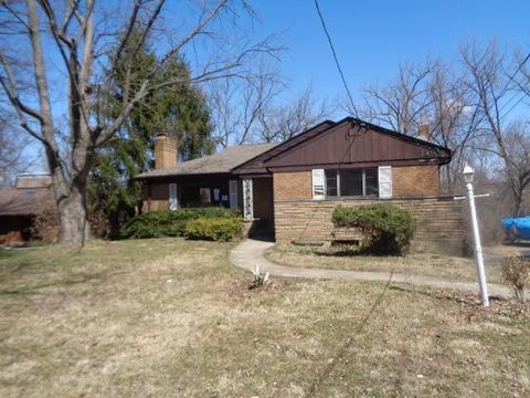 1014 Clearbrook Dr, Cincinnati, OH 45229 photo 1