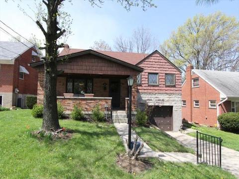 801 Kenray Ct, Reading, OH 45215 photo 1