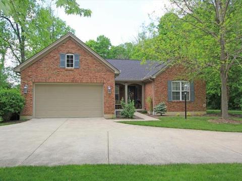 1072 Ridgepointe Dr, Batavia, OH 45103 photo 1