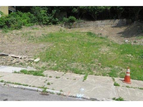 2214 Loth St, Cincinnati, OH 45219 photo 1