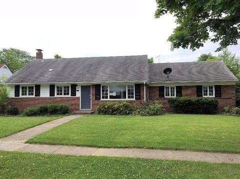 1027 Vacationland Dr, Cincinnati, OH 45231 photo 1