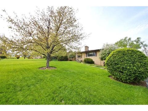 440 Deanview Dr, Cincinnati, OH 45224 photo 1