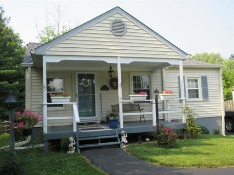 8208 Forest Rd, Cincinnati, OH 45255 photo 1
