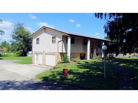 4246 Marvel Dr, Franklin, OH 45005 photo 1