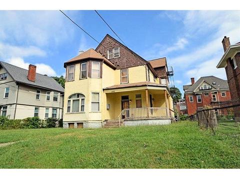 1562 Ruth Ave, Cincinnati, OH 45207 photo 1