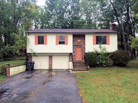 3991 Benjamin St, Cincinnati, OH 45245 photo 1