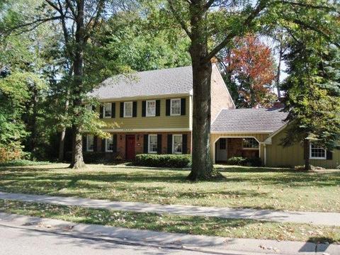 7665 Trailwind Dr, Montgomery, OH 45242 photo 1