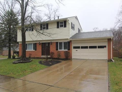 9 Junefield Ave, Greenhills, OH 45218 photo 1