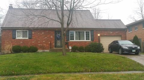 25 Hayden Dr, Greenhills, OH 45218 photo 1