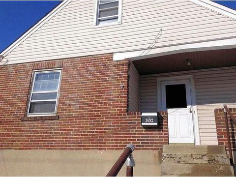 3692 River Rd, Cincinnati, OH 45204 photo 1