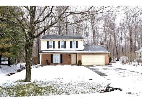 1352 Postcreek Rd, Batavia, OH 45103 photo 1