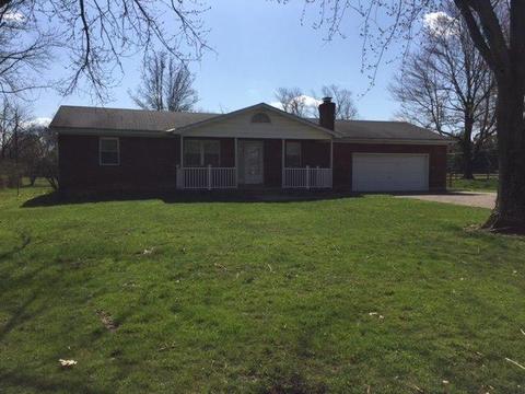 4852 Beechwood Rd, Cincinnati, OH 45244 photo 1