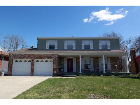 1906 Edgewater Dr, Cincinnati, OH 45240 photo 1