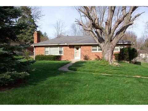 9743 Leacrest Rd, Cincinnati, OH 45215 photo 1