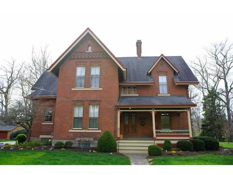 7239 Gracely Dr, Cincinnati, OH 45233 photo 1