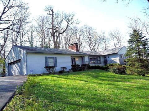 10181 Mayview Forest Pl, Woodlawn, OH 45215 photo 1