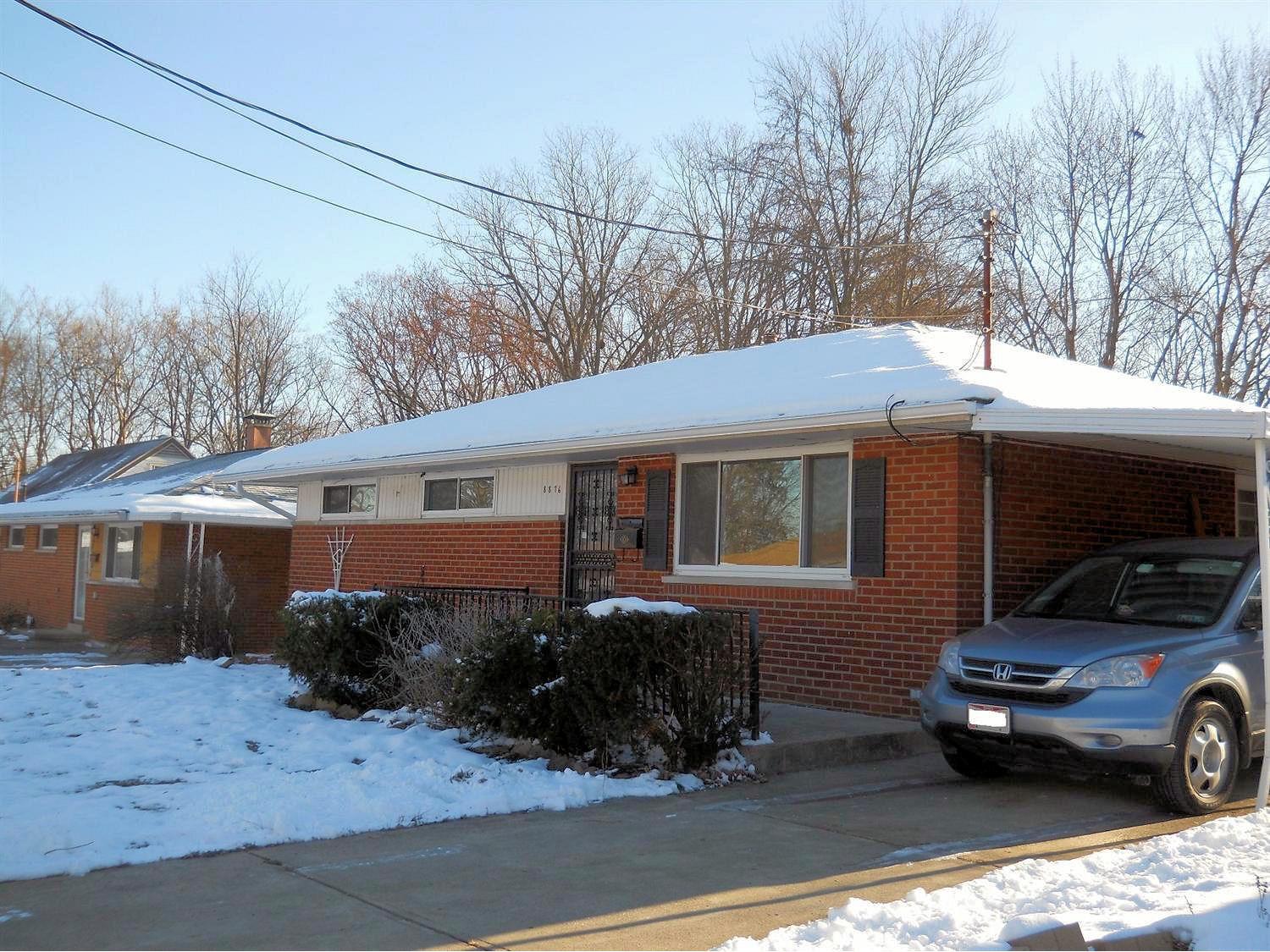 8876 Planet Dr, Cincinnati, OH 45231 photo 1
