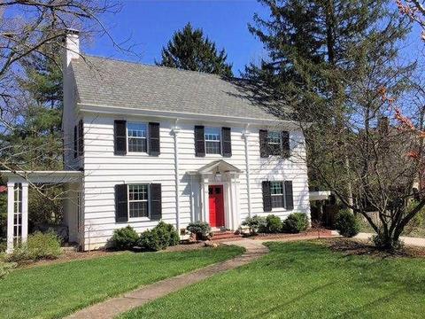 2940 Eggers Pl, Cincinnati, OH 45211 photo 1