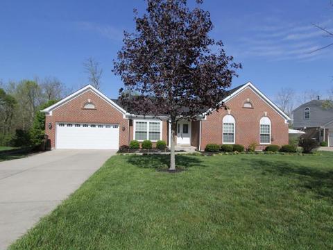 4727 Brookfield Ct, Cincinnati, OH 45244 photo 1