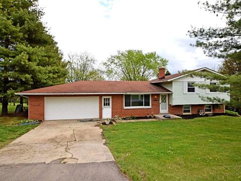 70 Columbus Dr, Hamilton, OH 45013 photo 1