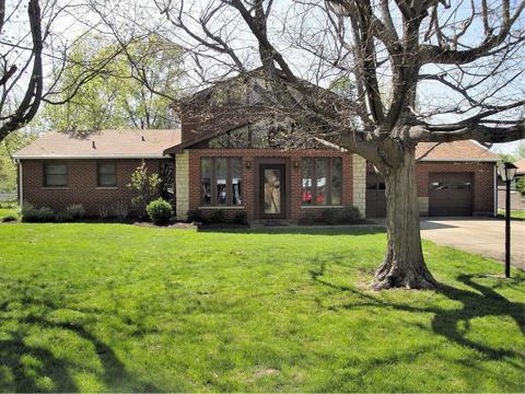 3847 Crescent Dr, Cincinnati, OH 45245 photo 1